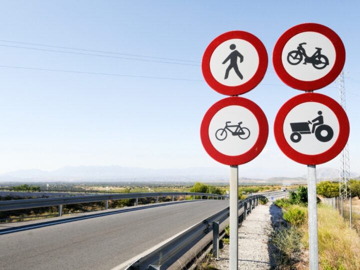 Problem z oznakowaniem drogowym na tzw. obejściu św. Barbary – błędne drogowskazy mają zostać poprawione