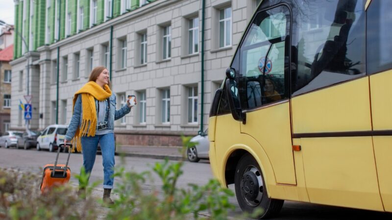 Zmiany w rozkładach jazdy od 1. stycznia 2025: Poprawa punktualności i nowe przebiegi linii