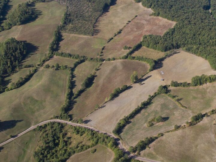 Rekordowe 22,3 mln zł dla Powiatu Częstochowskiego na nowoczesne scalenia gruntów! Kto skorzysta?