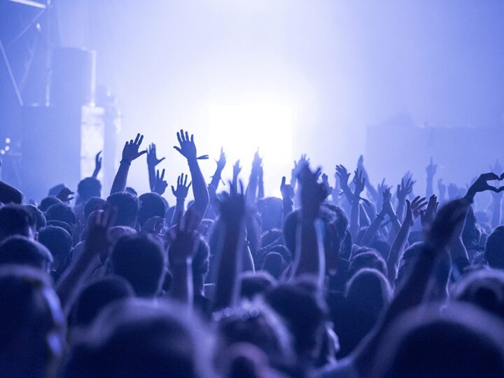 Muzyczna Uczta w Częstochowie: Rozpoczęcie Jesiennej Trasy Koncertowej TVS!