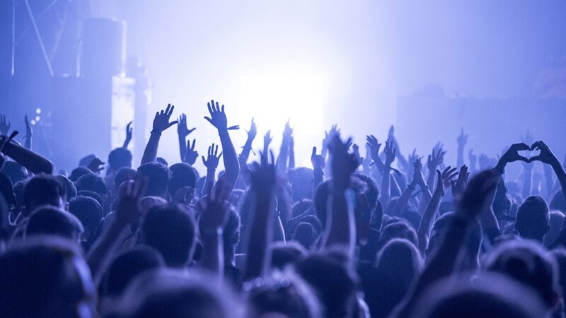 Muzyczna Uczta w Częstochowie: Rozpoczęcie Jesiennej Trasy Koncertowej TVS!