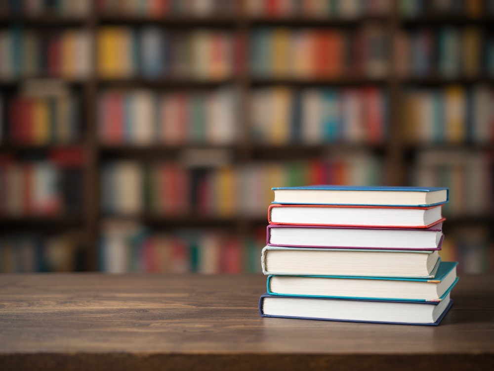 Mroczne tajemnice w jesienne wieczory – debiut Marcusa Kliewera, który zaskoczy każdego miłośnika grozy