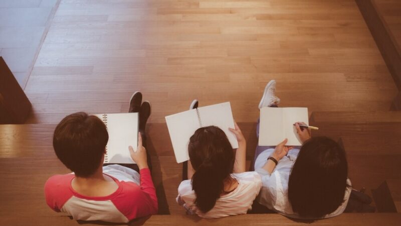Nowe przedsięwzięcie edukacyjne „Wyjście z klasą” – Ministerstwo wprowadza innowacje w nauczaniu