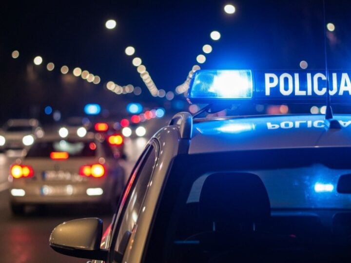 Policja rozbija siatkę sprzedawców podróbek odzieży w Częstochowie
