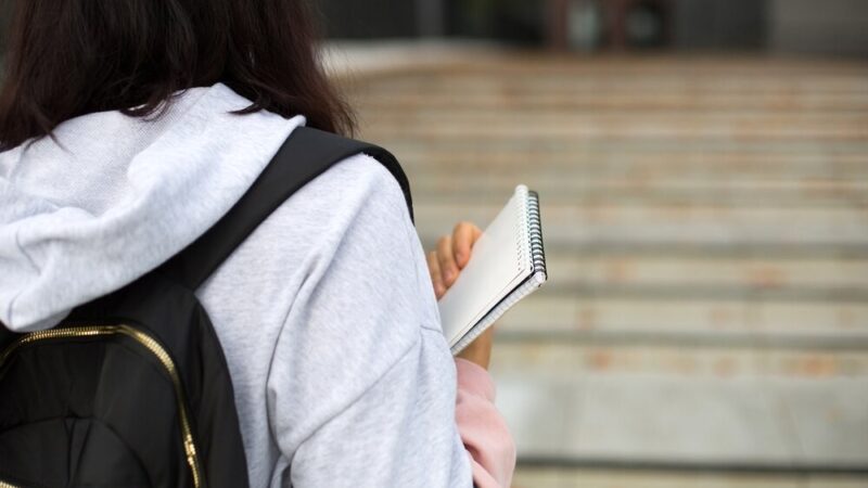 Seniorzy w sieci: weź udział w projekcie „Senior Bezpieczny w Sieci 2.0”