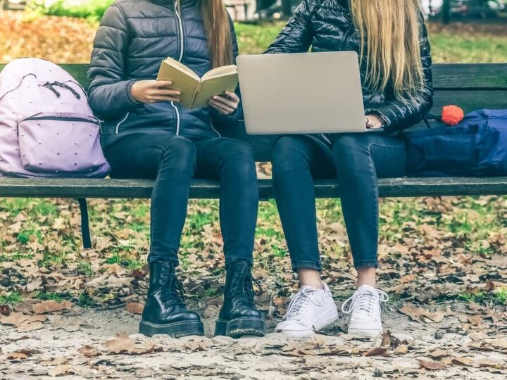 Nowa, przyjazna przestrzeń Gminnej Biblioteki Publicznej w Konopiskach dla mieszkańców