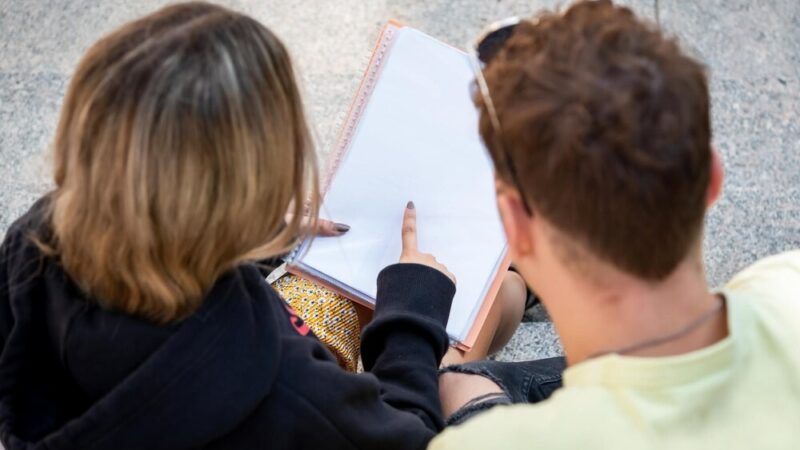 Szachy dla każdego w Janowie – dołącz do bezpłatnych lekcji!