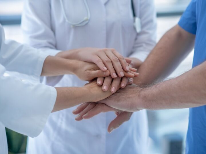 Nowa infolinia wsparcia dla chorych na Alzheimera i ich opiekunów