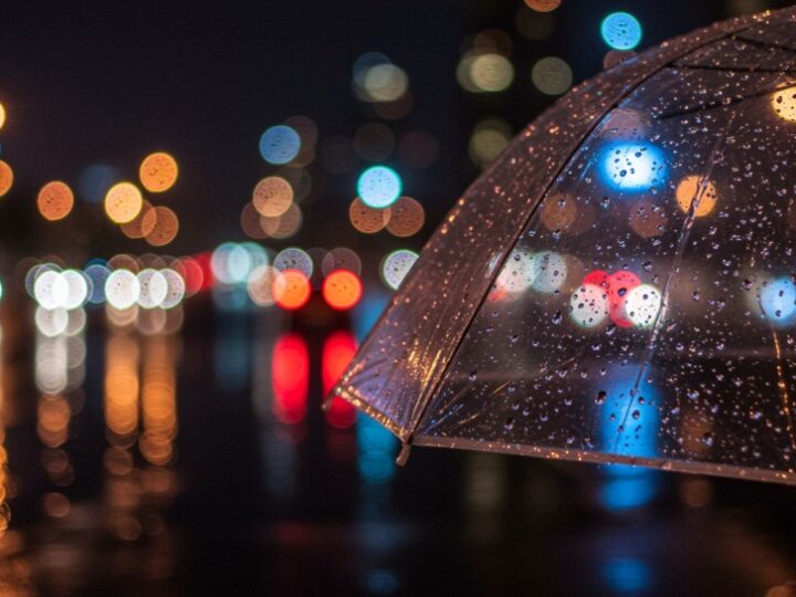 Marznący deszcz i gołoledź: Alert RCB na dzisiaj i noc