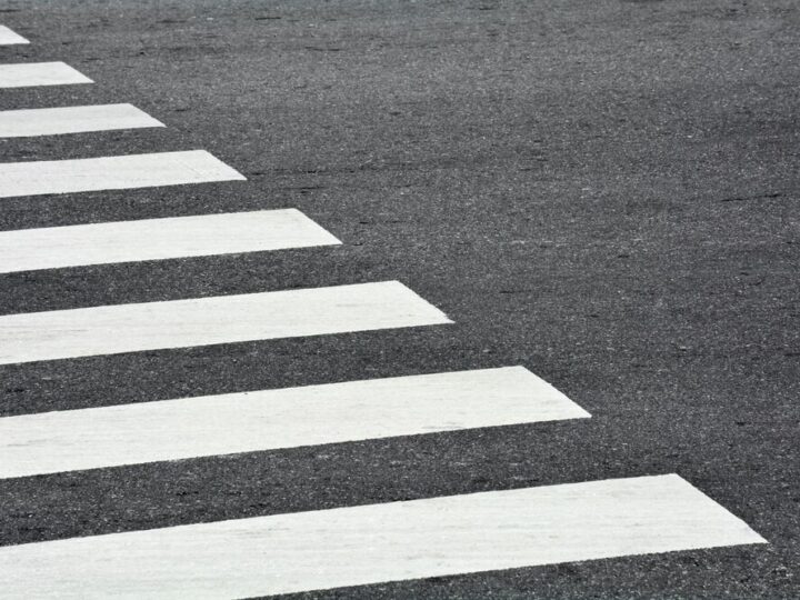 Piesi w niebezpieczeństwie: Apel o ostrożność na drogach!