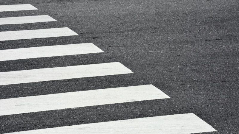 Piesi w niebezpieczeństwie: Apel o ostrożność na drogach!