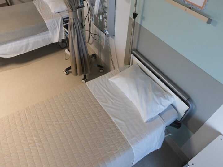 Infolinia wsparcia dla chorych na Alzheimera startuje 1 października!