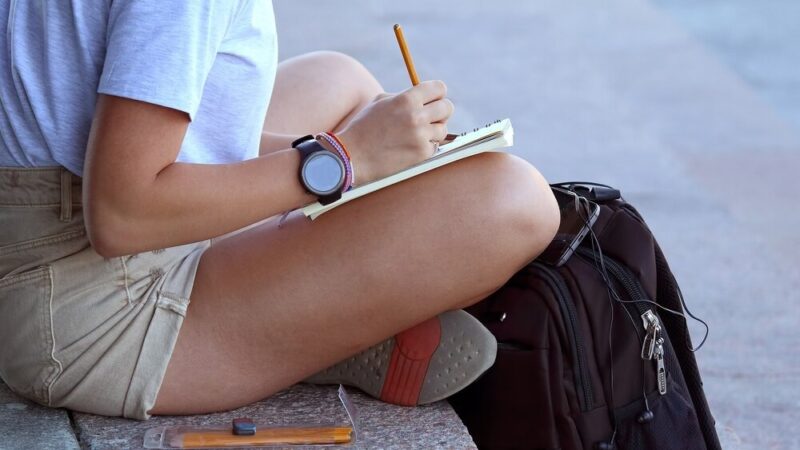 Zimowe eksploracje: kreatywne ferie w bibliotece dla dzieci