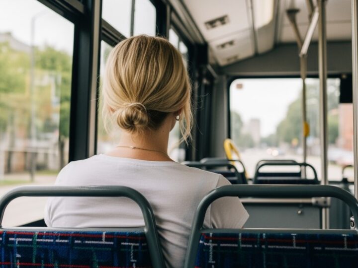 PRZYSTANEK MPK PRZED KOMENDĄ ZNOWU DZIAŁA NA STAREJ LOKALIZACJI