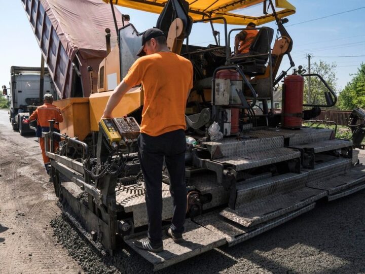 Wiosenne zmiany w Starczy: nowe wiaty i czystsze ulice