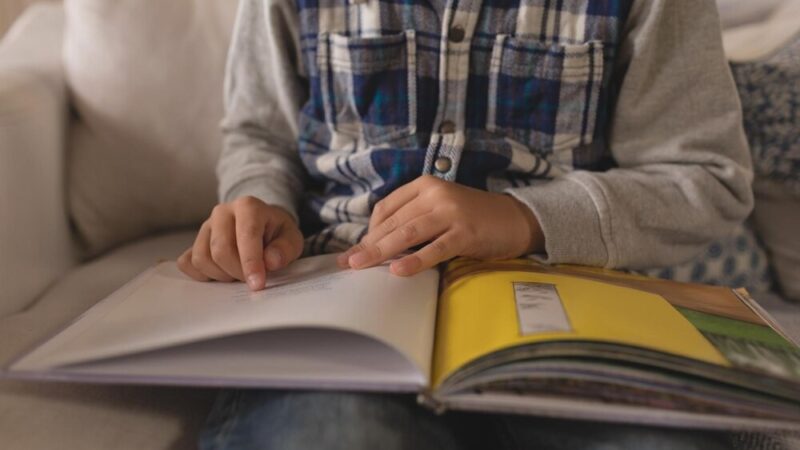Przyszłość w CYBERBIBLIO: Warsztaty z robotami i technologią dla dzieci!