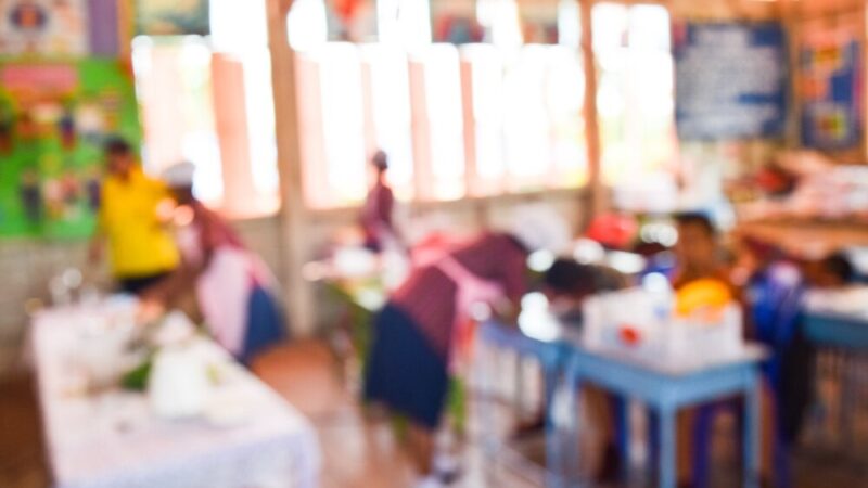 Młodzież z Konopisk w praktycznej edukacji: odkrywają naukę na nowo
