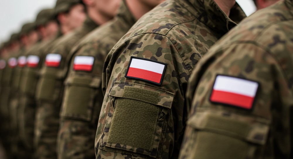 Młodzież mundurowa w akcji na obozie w Biskupicach