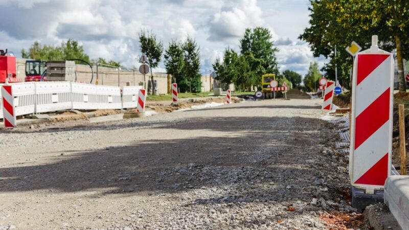 Nowa era dróg w Mykanowie: Rozpoczęto ambitną modernizację!