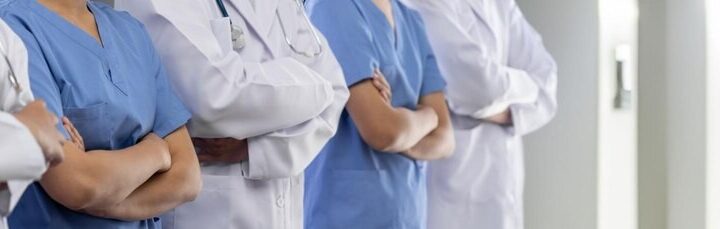 Jak zadbać o zdrowie w upalne dni? Kluczowe zasady bezpieczeństwa
