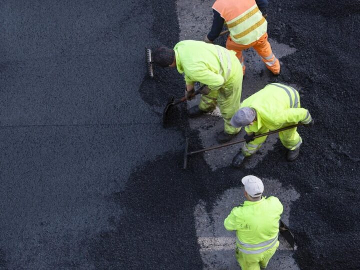 NOWE I TRWAJĄCE PRZEBUDOWY DRÓG LOKALNYCH W MIEŚCIE