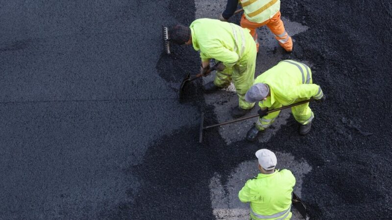 NOWE I TRWAJĄCE PRZEBUDOWY DRÓG LOKALNYCH W MIEŚCIE
